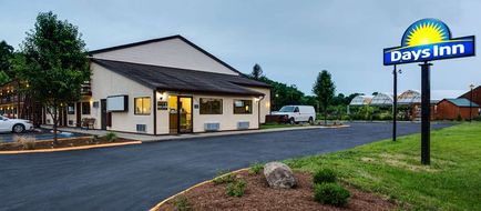 Days Inn Athens OH Exterior
