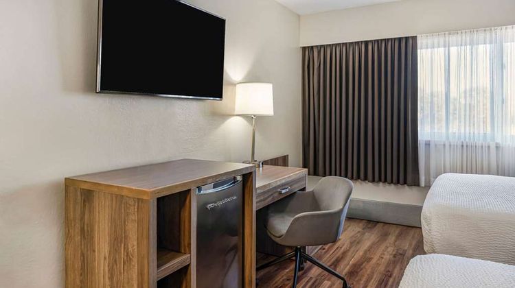 Days Inn Victoria on the Harbour Room