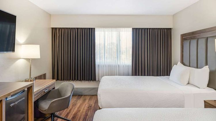 Days Inn Victoria on the Harbour Room