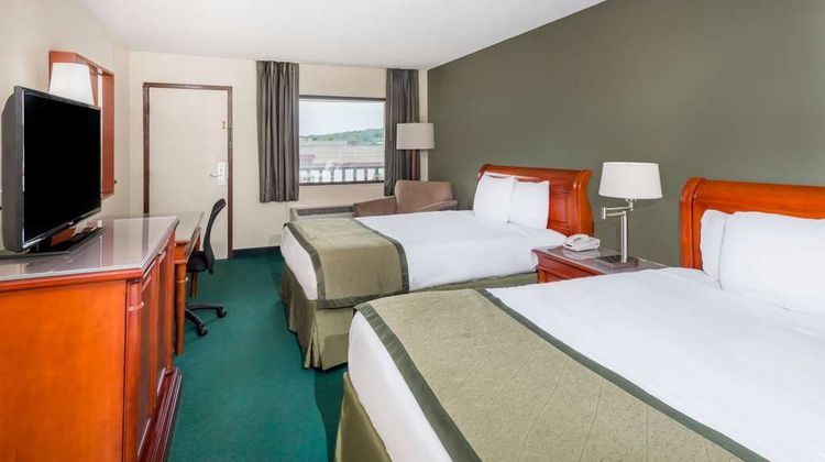 Days Inn - Hannibal Room