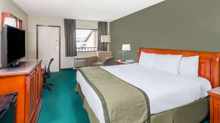 Days Inn - Hannibal Room
