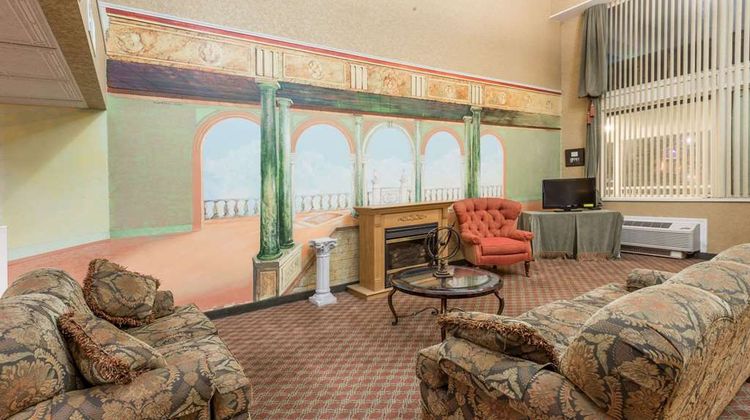 Days Inn - Columbus Lobby