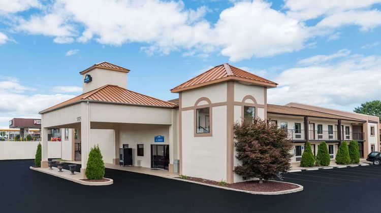 Days Inn Lexington Southeast Exterior