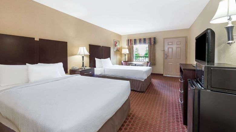 <b>Days Inn Lexington Southeast Room</b>. Images powered by <a href="https://iceportal.shijigroup.com/" title="IcePortal" target="_blank">IcePortal</a>.