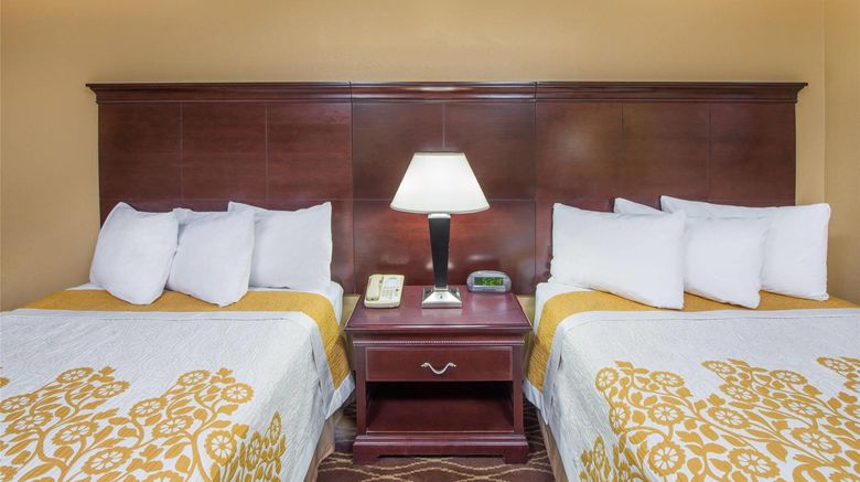<b>Days Inn Paducah Room</b>. Images powered by <a href="https://iceportal.shijigroup.com/" title="IcePortal" target="_blank">IcePortal</a>.