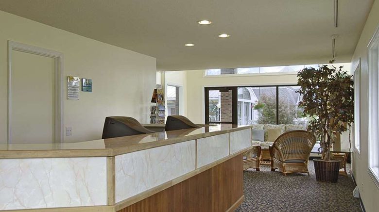 <b>Days Inn by Wyndham Mackinaw City - Lakeview Lobby</b>. Images powered by <a href="https://iceportal.shijigroup.com/" title="IcePortal" target="_blank">IcePortal</a>.
