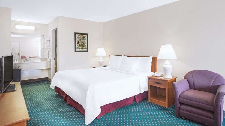 Days Inn Wytheville Room