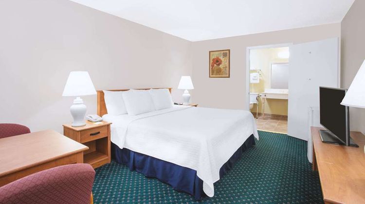 Days Inn Wytheville Room