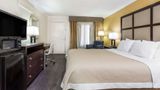 Days Inn Pensacola Historic Downtown Room