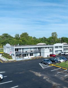 Days Inn & Suites Dayton North