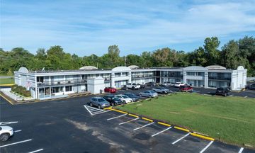 Days Inn & Suites Dayton North