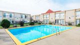 Super 8 Cambridge/Kitchener/WaterlooArea Pool