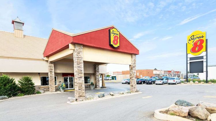 Super 8 Cambridge/Kitchener/WaterlooArea Exterior