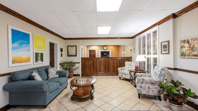 Days Inn Natchez Lobby