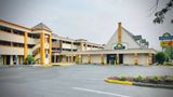<b>Days Inn Alexandria Exterior</b>. Images powered by <a href="https://iceportal.shijigroup.com/" title="IcePortal" target="_blank">IcePortal</a>.
