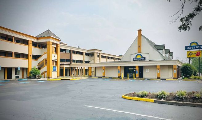 Days Inn Alexandria Exterior
