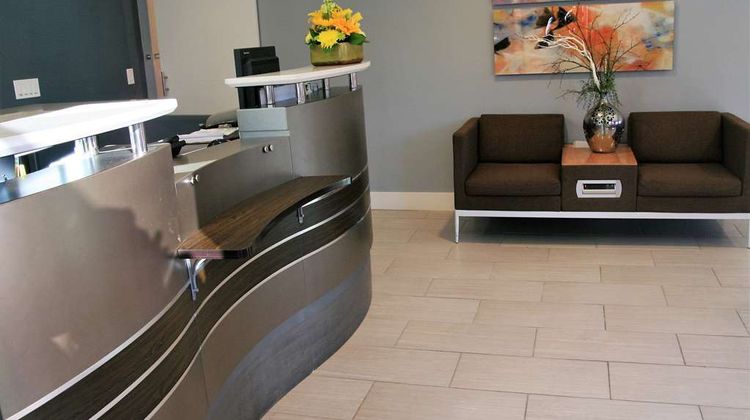 Days Inn Pinole Berkeley Lobby