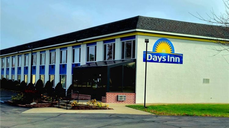 Days Inn Holland Exterior