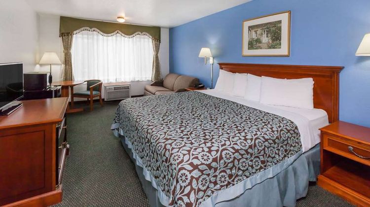 Days Inn Holland Room