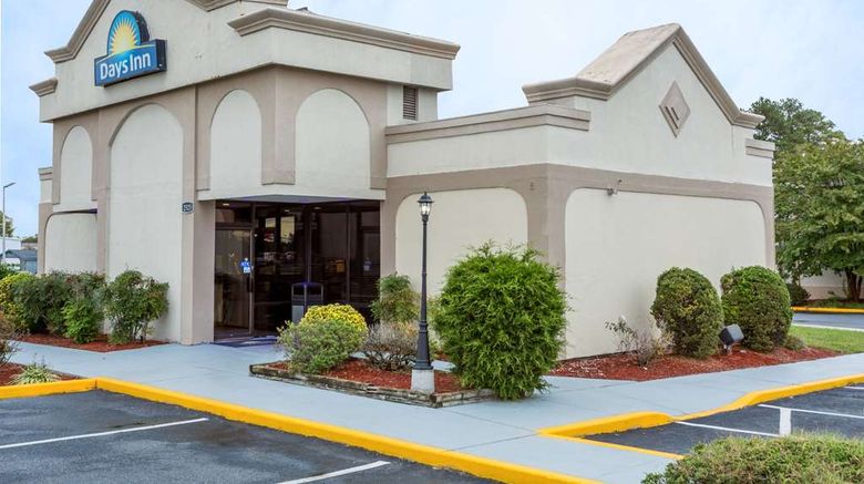 <b>Days Inn Salisbury Exterior</b>. Images powered by <a href="https://iceportal.shijigroup.com/" title="IcePortal" target="_blank">IcePortal</a>.