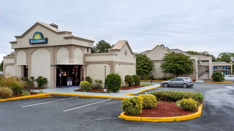 <b>Days Inn Salisbury Exterior</b>. Images powered by <a href="https://iceportal.shijigroup.com/" title="IcePortal" target="_blank">IcePortal</a>.