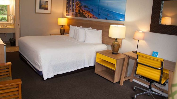 Days Inn Cocoa Cruiseport West at I-95 Room