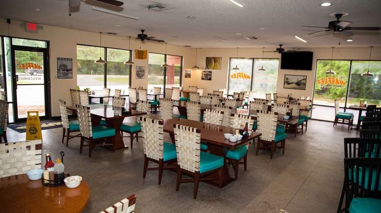 <b>Days Inn Cocoa Cruiseport West at I-95 Restaurant</b>. Images powered by <a href="https://iceportal.shijigroup.com/" title="IcePortal" target="_blank">IcePortal</a>.
