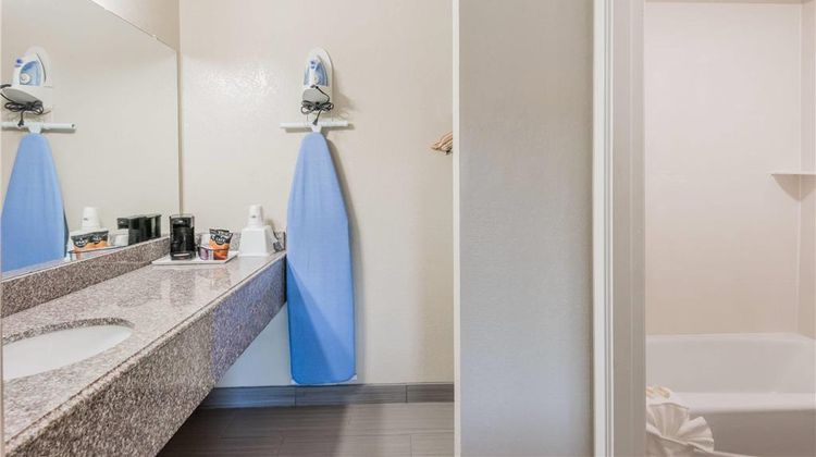 Days Inn - San Marcos Room