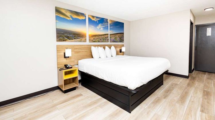 Days Inn Sharonville Room