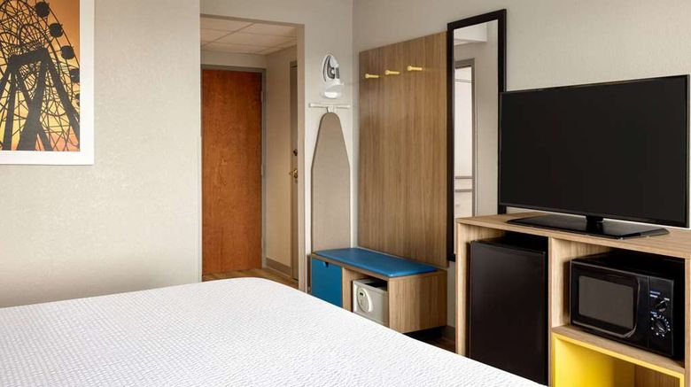<b>Days Inn by Wyndham Hershey Room</b>. Images powered by <a href="https://iceportal.shijigroup.com/" title="IcePortal" target="_blank">IcePortal</a>.