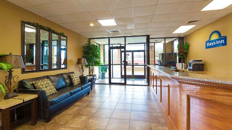 <b>Baymont by Wyndham Lafayette Lobby</b>. Images powered by <a href="https://iceportal.shijigroup.com/" title="IcePortal" target="_blank">IcePortal</a>.