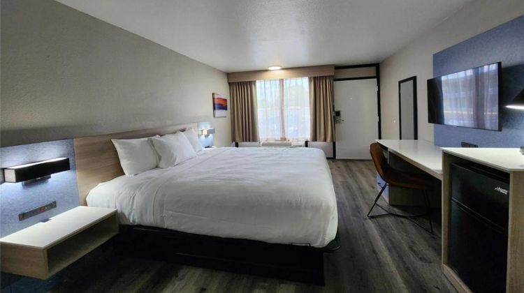 Baymont by Wyndham Lafayette Room