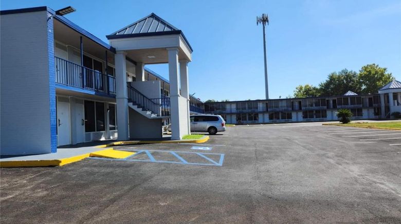<b>Baymont by Wyndham Lafayette Exterior</b>. Images powered by <a href="https://iceportal.shijigroup.com/" title="IcePortal" target="_blank">IcePortal</a>.