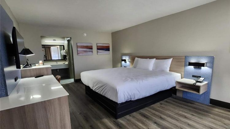 Baymont by Wyndham Lafayette Room