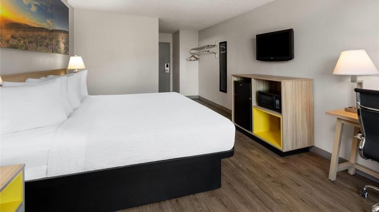 Days Inn Cambridge Room