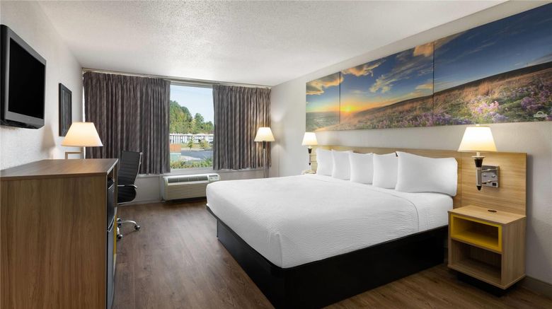 <b>Days Inn Cambridge Room</b>. Images powered by <a href="https://iceportal.shijigroup.com/" title="IcePortal" target="_blank">IcePortal</a>.