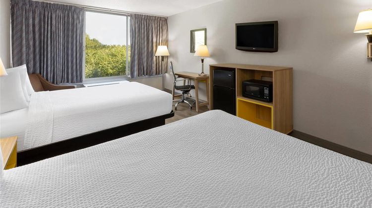 Days Inn Cambridge Room