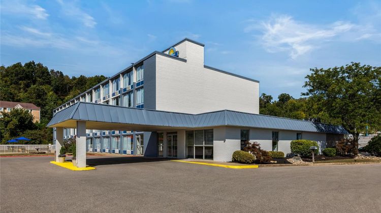 Days Inn Cambridge Exterior