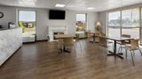 <b>Days Inn Cambridge Lobby</b>. Images powered by <a href="https://iceportal.shijigroup.com/" title="IcePortal" target="_blank">IcePortal</a>.