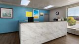 <b>Days Inn Cambridge Lobby</b>. Images powered by <a href="https://iceportal.shijigroup.com/" title="IcePortal" target="_blank">IcePortal</a>.