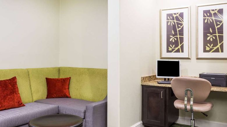 <b>Days Inn by Wyndham Adel Other</b>. Images powered by <a href="https://iceportal.shijigroup.com/" title="IcePortal" target="_blank">IcePortal</a>.