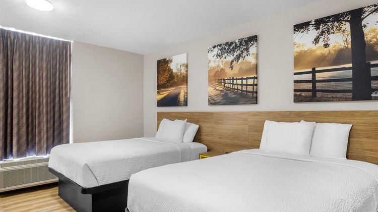 Days Inn by Wyndham Adel Suite