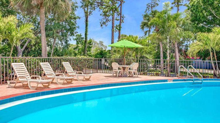 Days Inn Bradenton - Near the Gulf Pool