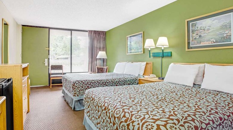 <b>Days Inn Bradenton - Near the Gulf Room</b>. Images powered by <a href="https://iceportal.shijigroup.com/" title="IcePortal" target="_blank">IcePortal</a>.