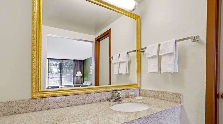 <b>Days Inn Bradenton - Near the Gulf Room</b>. Images powered by <a href="https://iceportal.shijigroup.com/" title="IcePortal" target="_blank">IcePortal</a>.