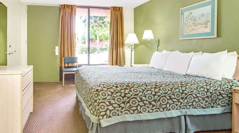 <b>Days Inn Bradenton - Near the Gulf Room</b>. Images powered by <a href="https://iceportal.shijigroup.com/" title="IcePortal" target="_blank">IcePortal</a>.
