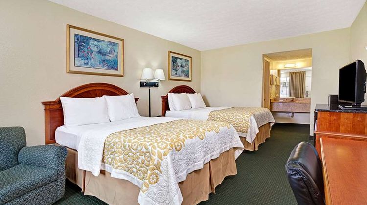 Days Inn by Wyndham St. Augustine West Room