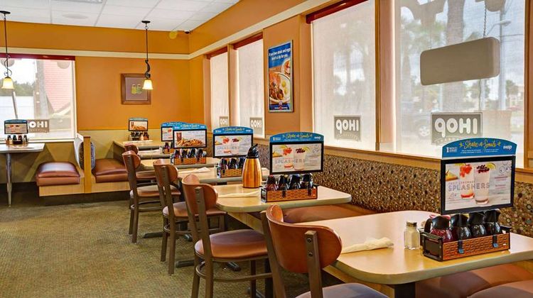 Days Inn by Wyndham St. Augustine West Restaurant