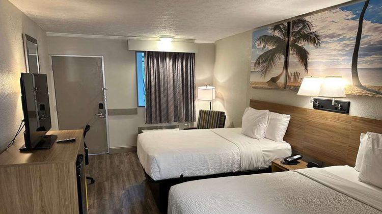 Days Inn by Wyndham St. Augustine West Room