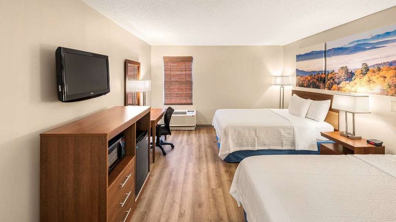 <b>Days Inn Raleigh-Airport Room</b>. Images powered by <a href="https://iceportal.shijigroup.com/" title="IcePortal" target="_blank">IcePortal</a>.